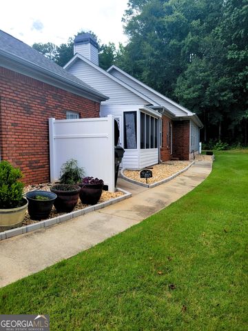 270 Woodgate Drive, Fayetteville, GA 30214