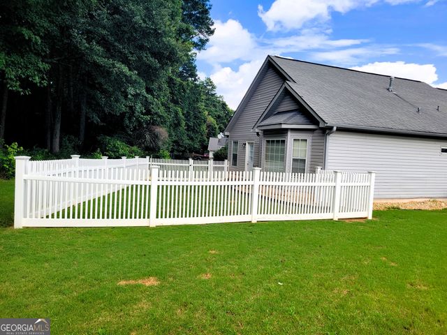 270 Woodgate Drive, Fayetteville, GA 30214