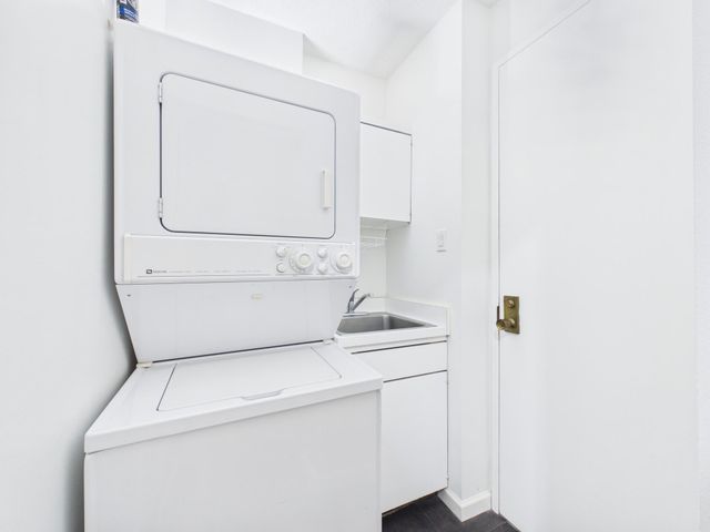 5001 Woodway Drive 1103, Houston, TX 77056