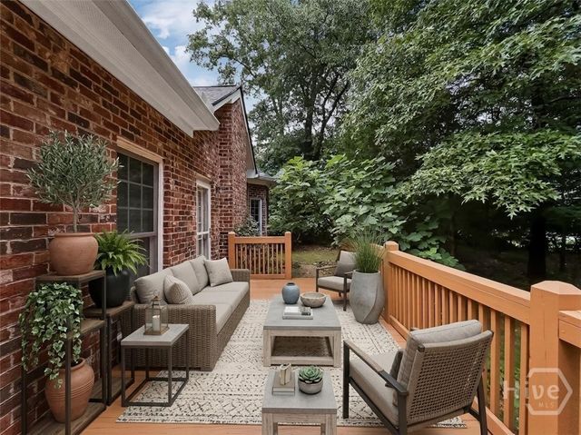 122 Flatrock Court, Athens, GA 30605