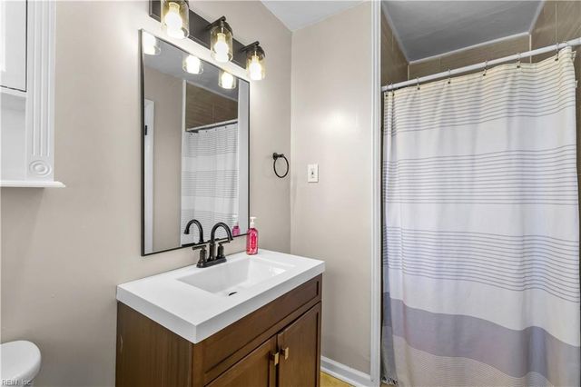 3525 Gamage DR, Norfolk, VA 23518