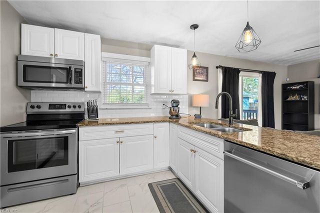 3525 Gamage DR, Norfolk, VA 23518