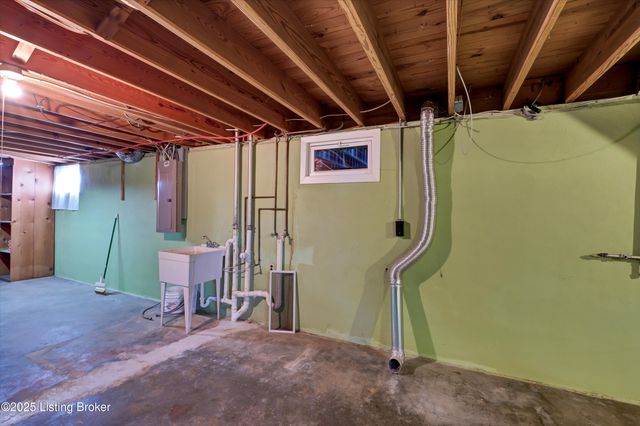 2517 Melody Way, Louisville, KY 40299