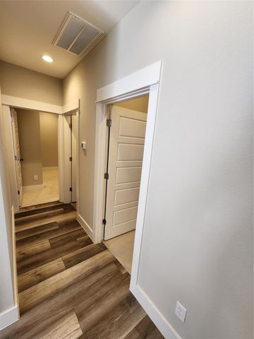 7710 Kivu Ln, Houston, TX 77055