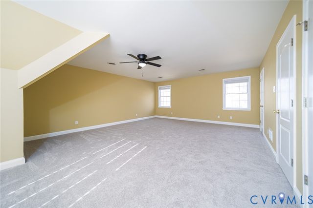 14331 Woodland Hill Dr, Colonial Heights, VA 23834