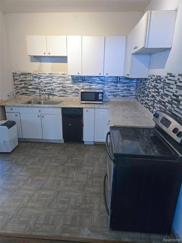 199 Massachusetts Street, Highland Park, MI 48203