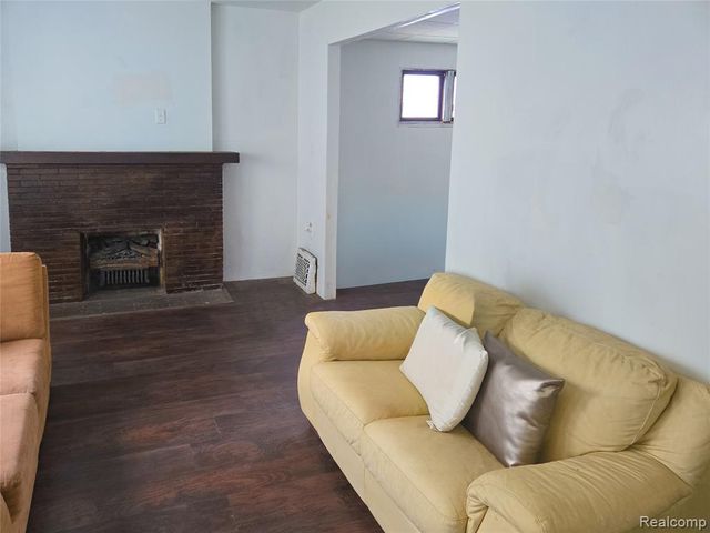 199 Massachusetts Street, Highland Park, MI 48203