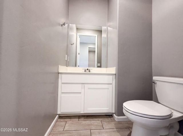 7904 S Bonanza Park Drive, Tucson, AZ 85747