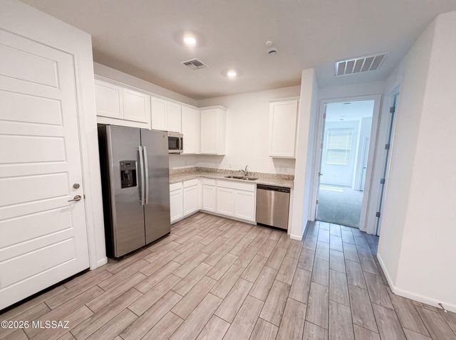 7904 S Bonanza Park Drive, Tucson, AZ 85747