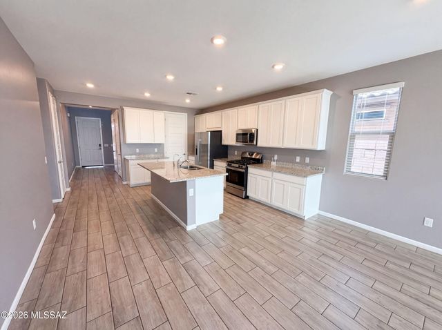 7904 S Bonanza Park Drive, Tucson, AZ 85747