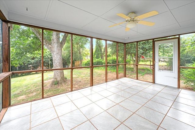16 Starsdale Circle, Greenville, SC 29609