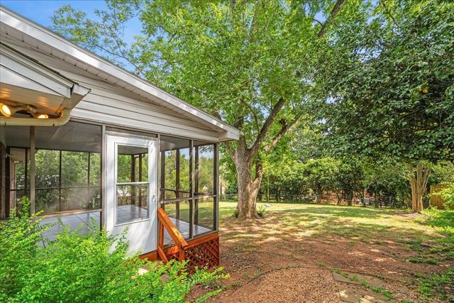 16 Starsdale Circle, Greenville, SC 29609