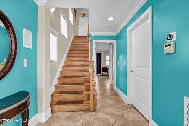 121 N 4th Avenue A, Kure Beach, NC 28449