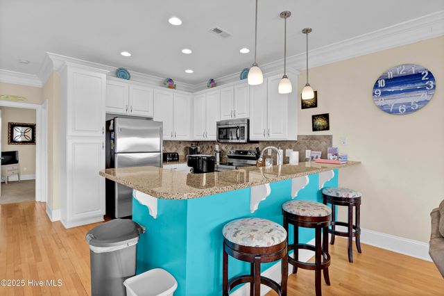 121 N 4th Avenue A, Kure Beach, NC 28449