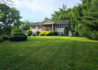 5121 W 113th Avenue, Crown Point, IN 46307