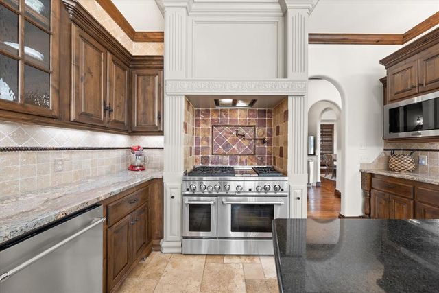 408 Oak Summit Road, Edmond, OK 73025