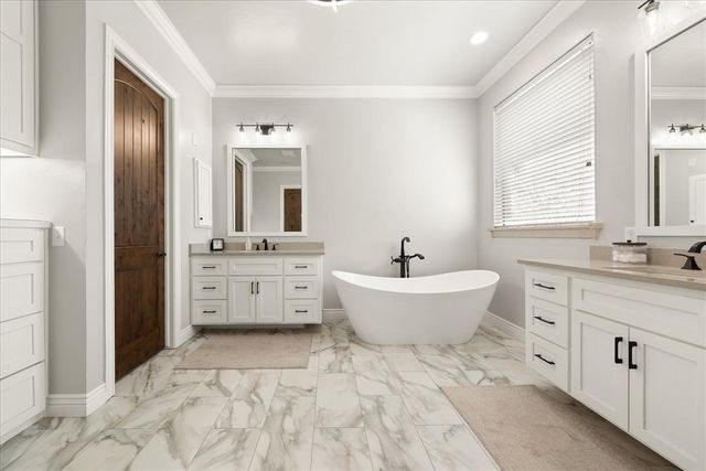 408 Oak Summit Road, Edmond, OK 73025