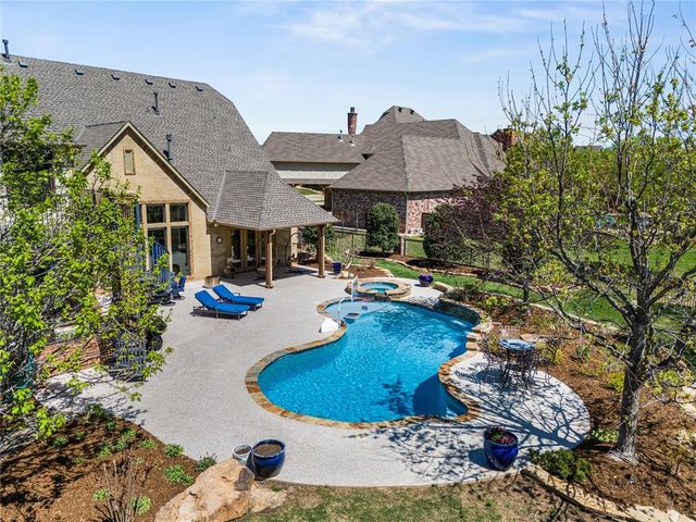 408 Oak Summit Road, Edmond, OK 73025