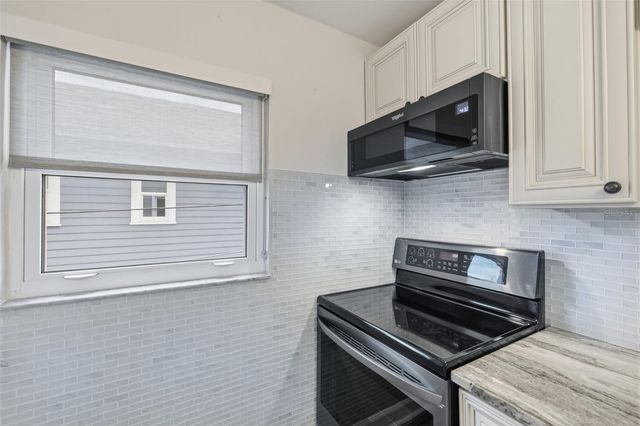 841 4TH AVENUE N 27, St Petersburg, FL 33701