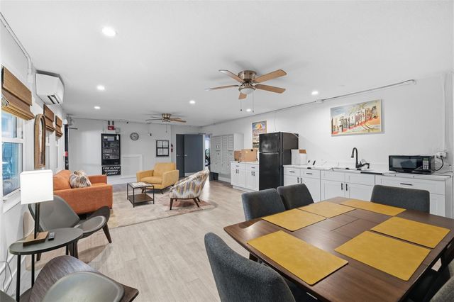 841 4TH AVENUE N 27, St Petersburg, FL 33701
