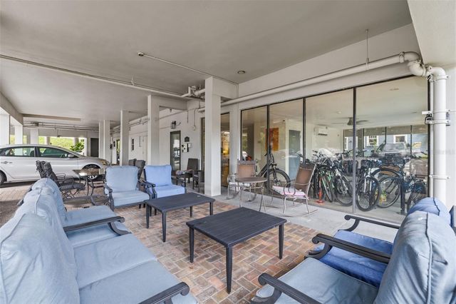841 4TH AVENUE N 27, St Petersburg, FL 33701