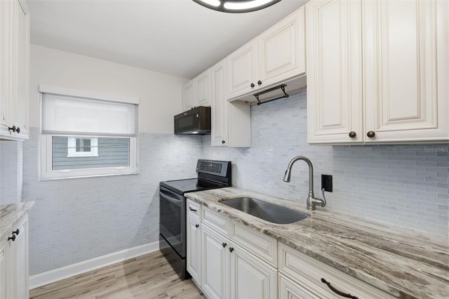 841 4TH AVENUE N 27, St Petersburg, FL 33701