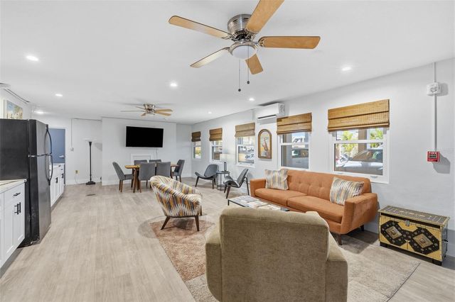 841 4TH AVENUE N 27, St Petersburg, FL 33701