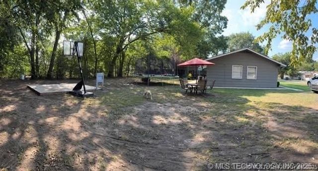 303 W Haynie Avenue, Calera, OK 74730