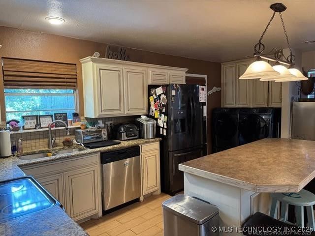 303 W Haynie Avenue, Calera, OK 74730