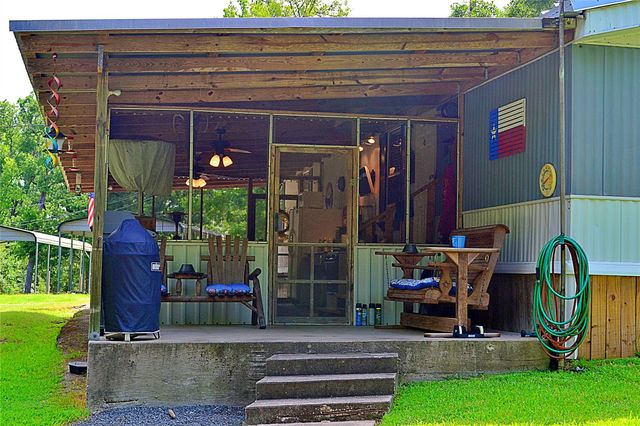 14 Finley Drive, Trinity, TX 77320