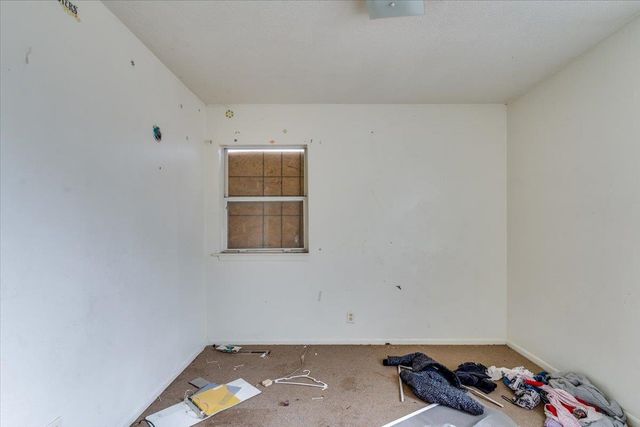 1602 E Del Mar, Wichita, KS 67216