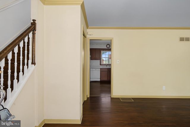 124 CHAPEL HILL DR, Newark, DE 19711
