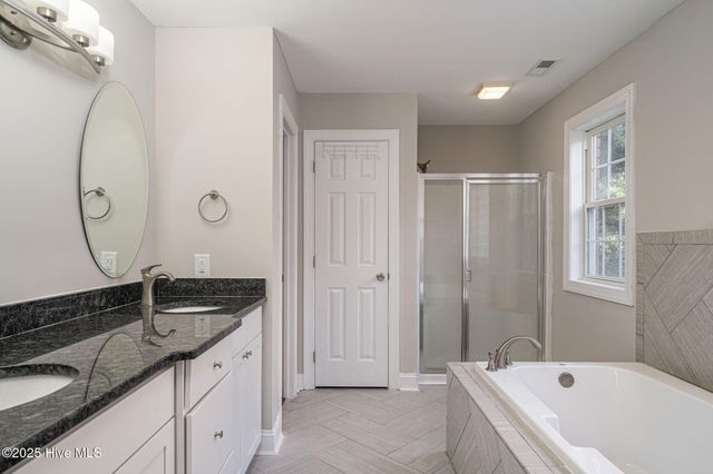 144 Candlewood Drive, Wallace, NC 28466