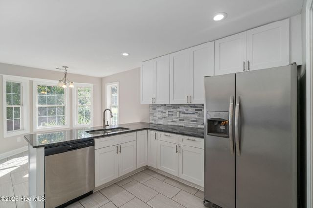 144 Candlewood Drive, Wallace, NC 28466