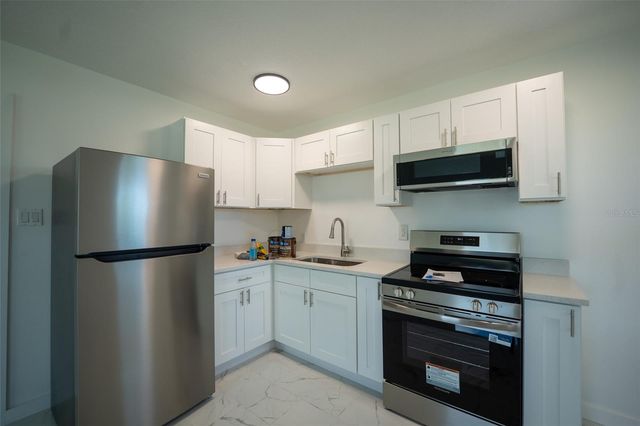 56 B STREET 4, Madeira Beach, FL 33708