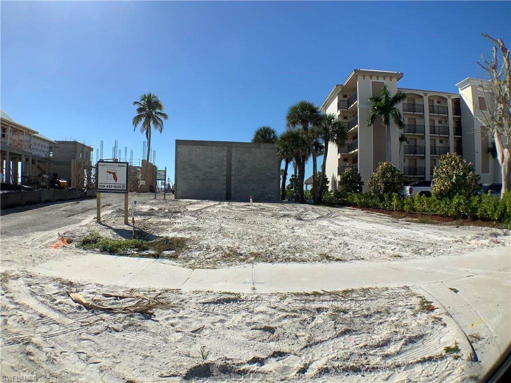 700 Estero BLVD, FORT MYERS BEACH, FL 33931 — exterior