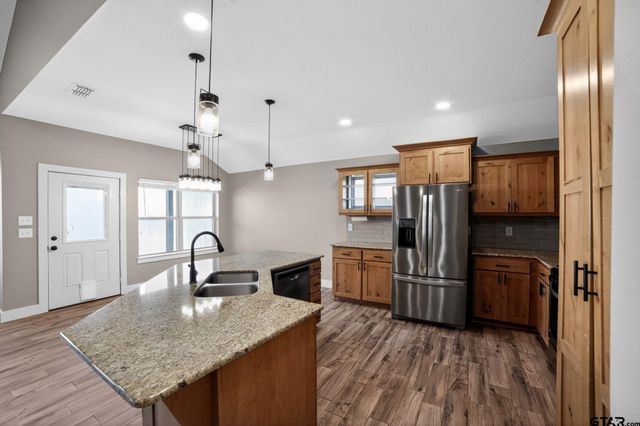 16217 Ridgeview Ln, Lindale, TX 75771