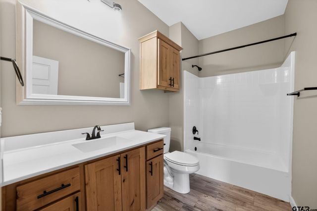 16217 Ridgeview Ln, Lindale, TX 75771