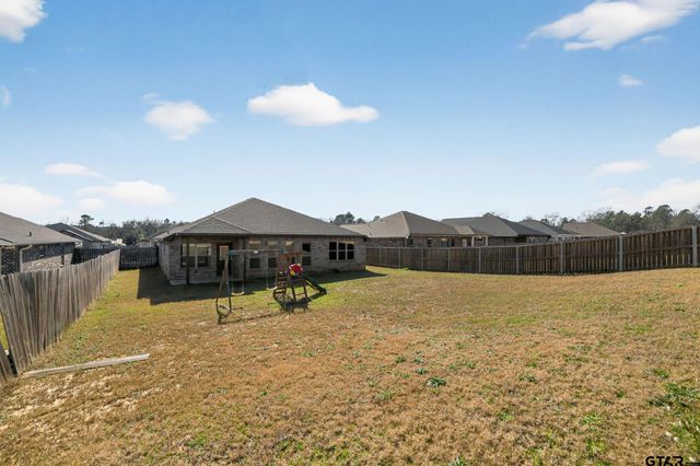 16217 Ridgeview Ln, Lindale, TX 75771