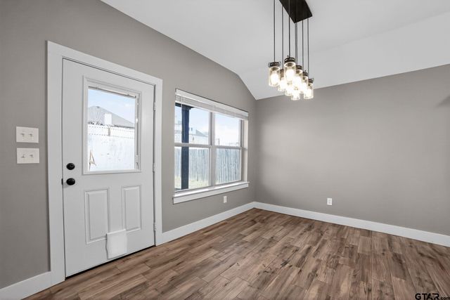 16217 Ridgeview Ln, Lindale, TX 75771