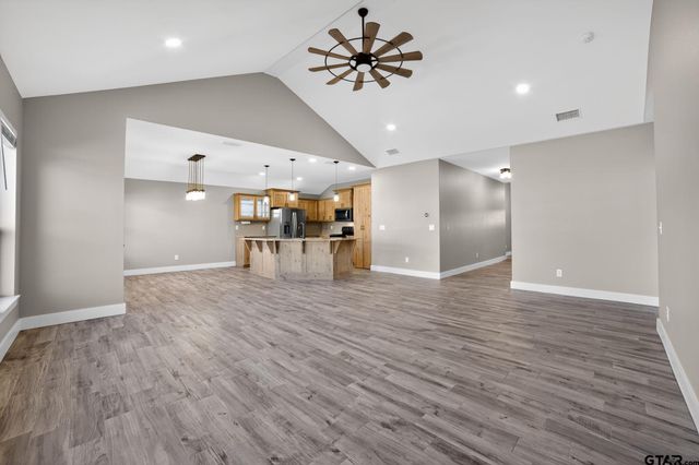 16217 Ridgeview Ln, Lindale, TX 75771