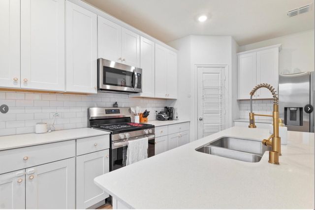 221 Ardsley Lane, Princeton, TX 75407
