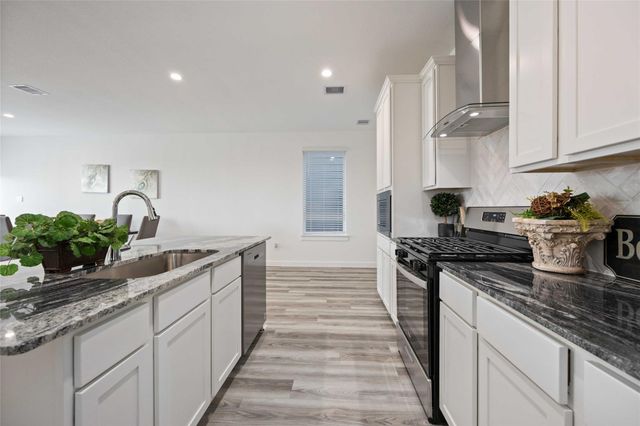 3222 Summercrisp Hollow Lane, Pearland, TX 77581