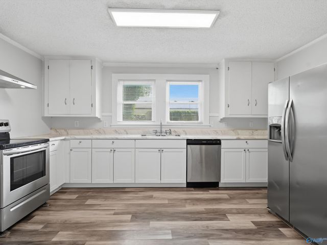 2906 6th Avenue SW, Huntsville, AL 35805