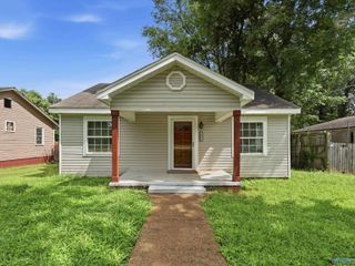 2906 6th Avenue SW, Huntsville, AL 35805