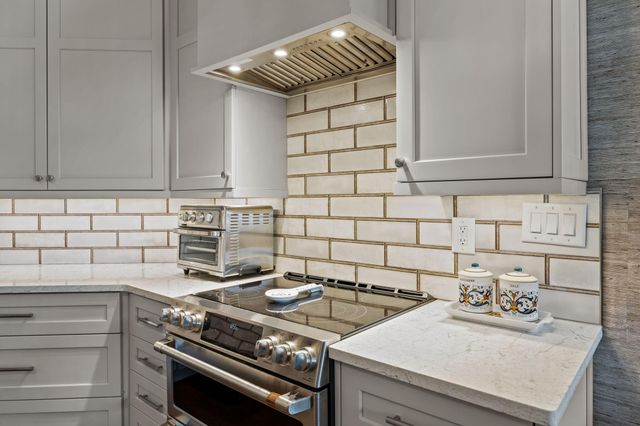 2 Wharfside Street 5e, Charleston, SC 29401