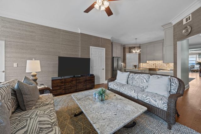 2 Wharfside Street 5e, Charleston, SC 29401