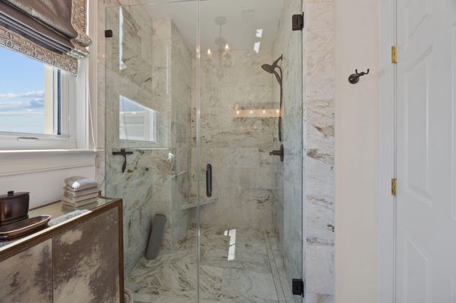 2 Wharfside Street 5e, Charleston, SC 29401