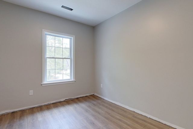 3 Williams St 2, Pepperell, MA 01463