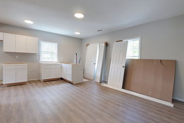 3 Williams St 2, Pepperell, MA 01463